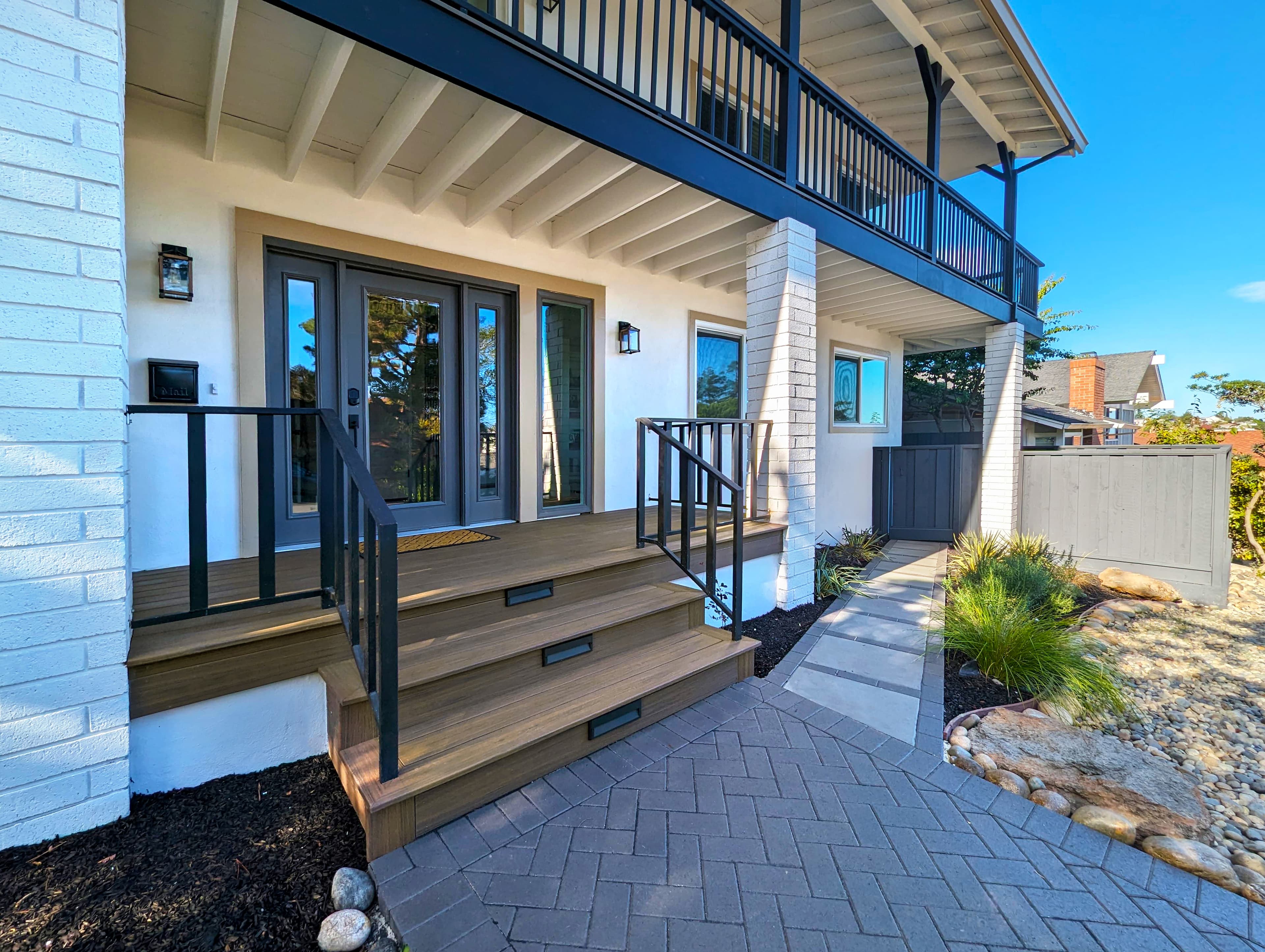 Pavers, fence, step lights, deck